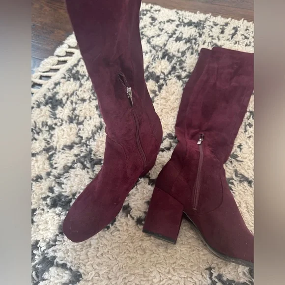 Marc Fisher Over the Knee Faux Suede Boot in Loran Burgundy. Size 8.5. EUC - Picture 2 of 4
